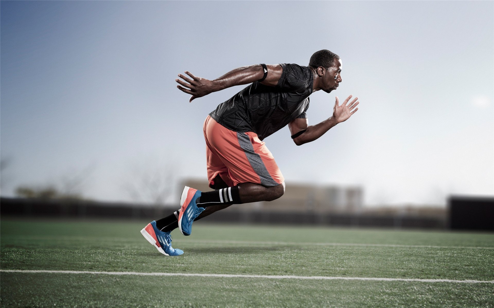 “意甲冲刺:强队绷紧神经,争夺冠军”,意甲对抗强度