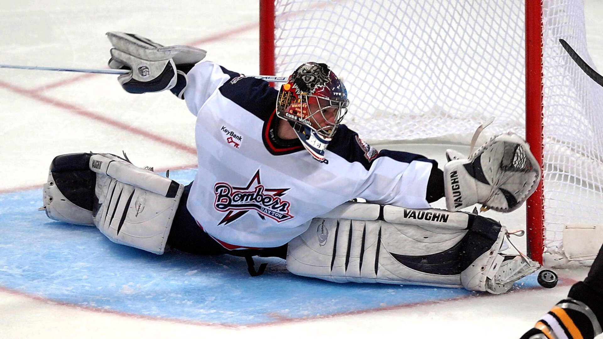 《虚拟偶像助阵线上赛事,为电竞注入新活力》,虚拟偶像官网